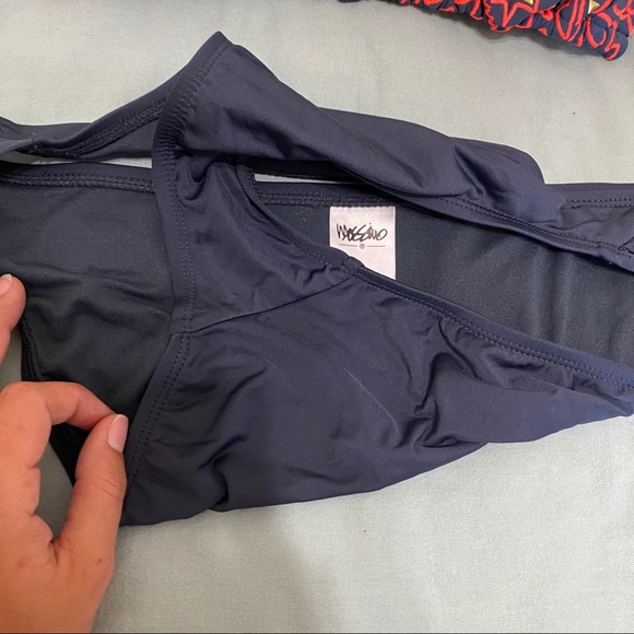 Threaded Artwork Bikini - Picture 8 of 10